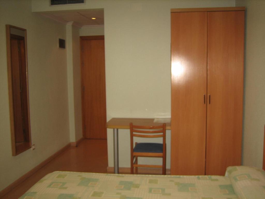 Hostal Madruga Elx Esterno foto